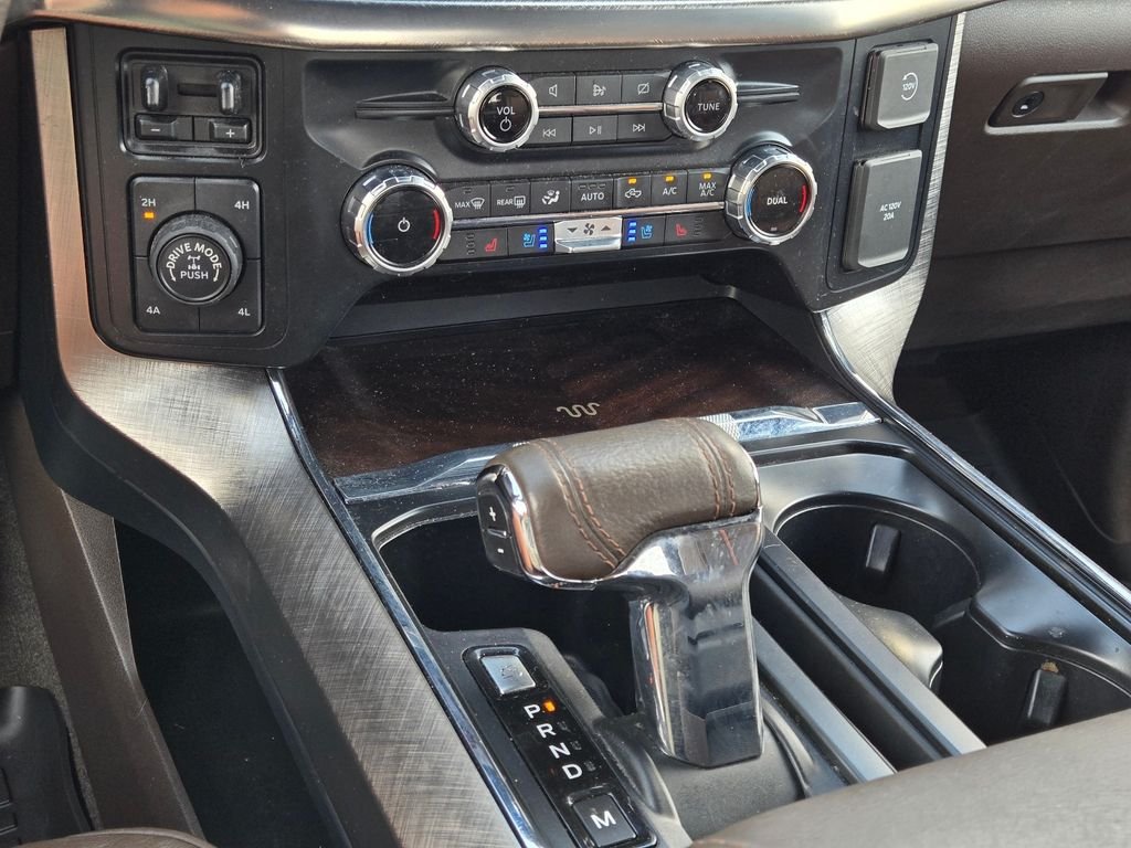 Used 2023  Ford King Ranch image 27