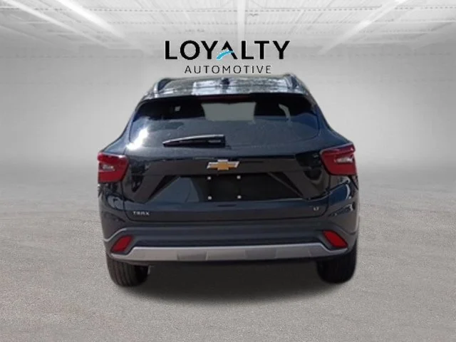 Used 2025 Black Chevrolet LT image 4