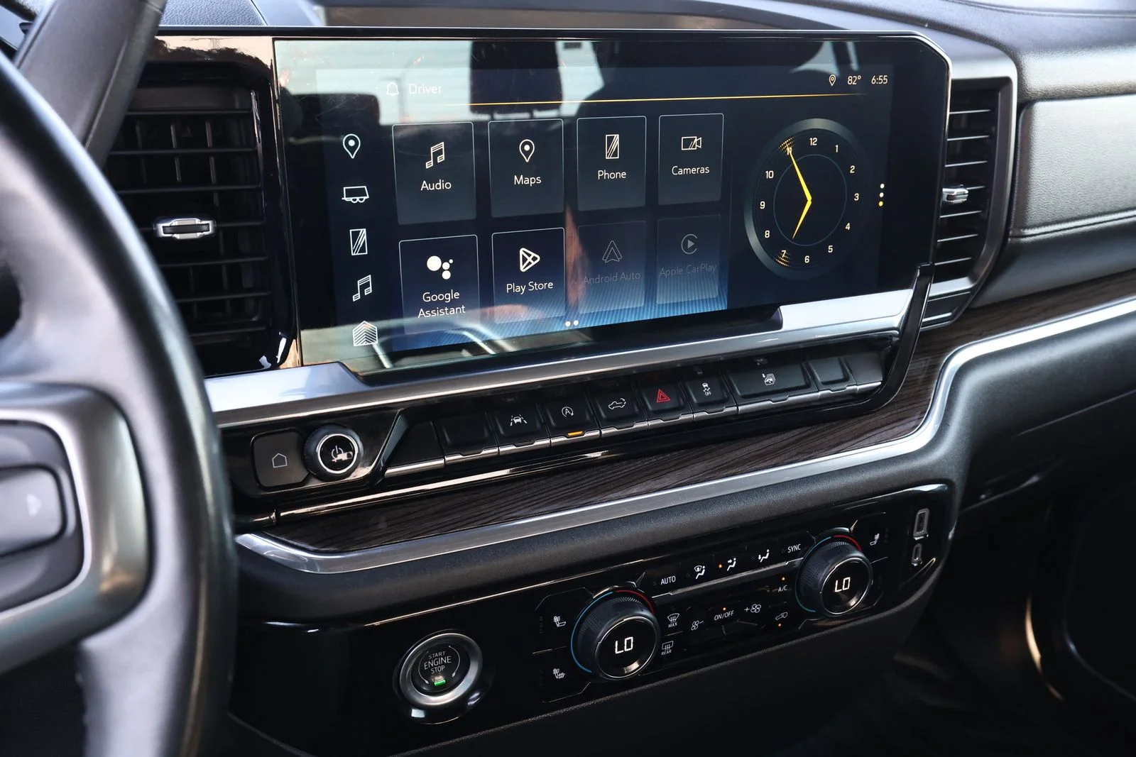 Used 2023 White Chevrolet LT image 18