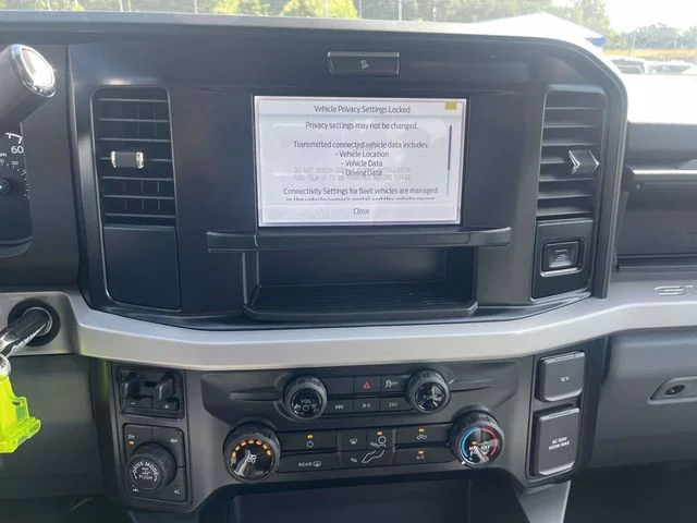 New 2026 Carbonized Gray Metallic Ford XLT image 19