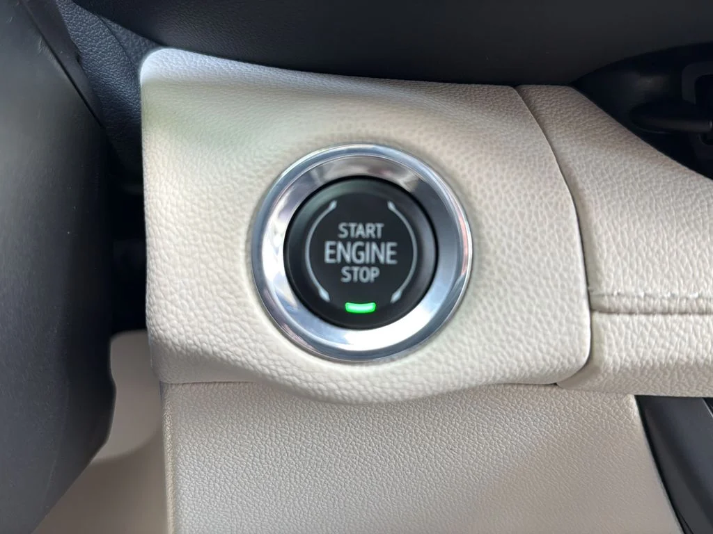 Used 2023 White Buick Essence image 25