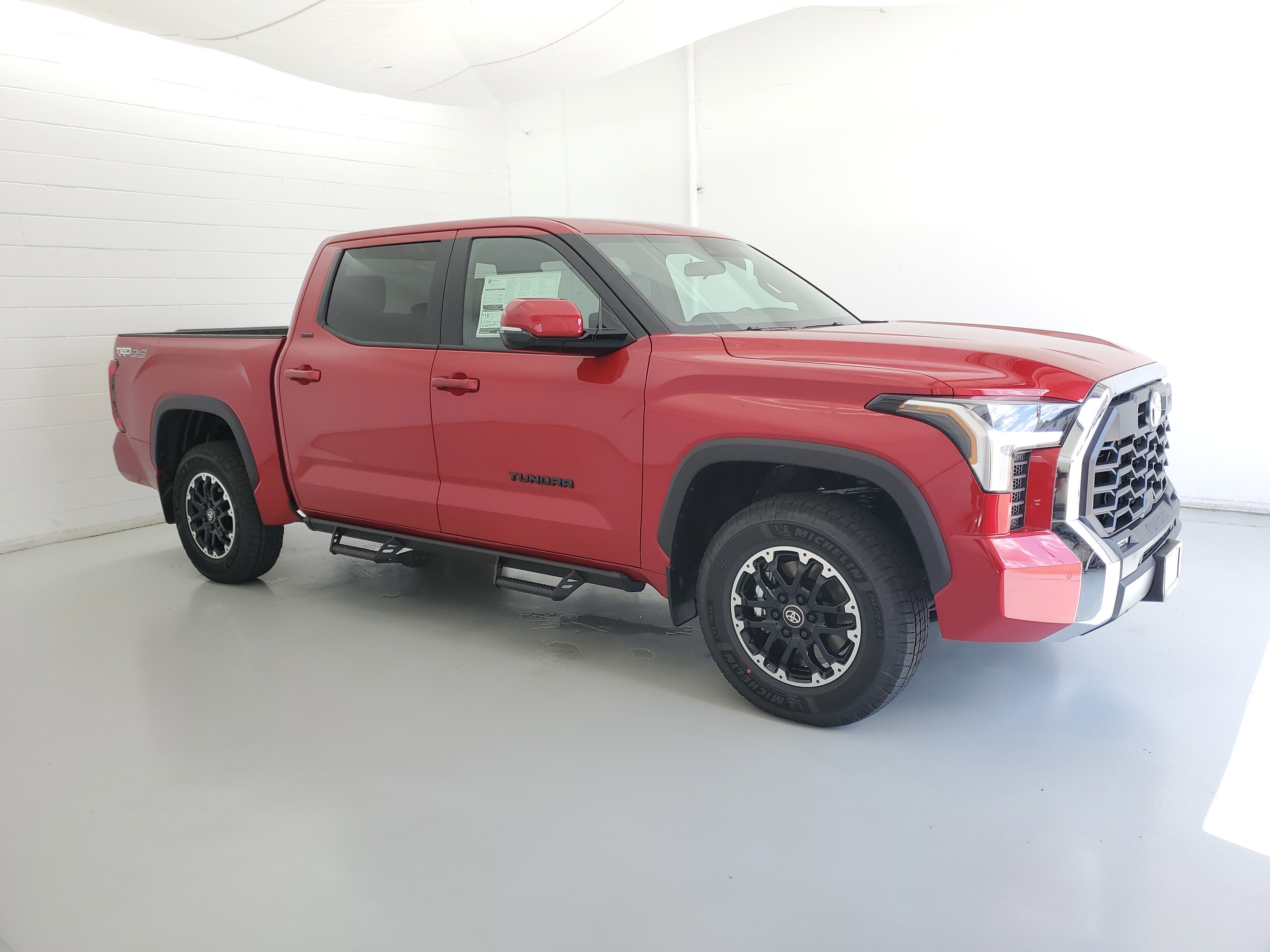 New 2026 Supersonic Red <sup>1</sup> Toyota  SR5 image 4
