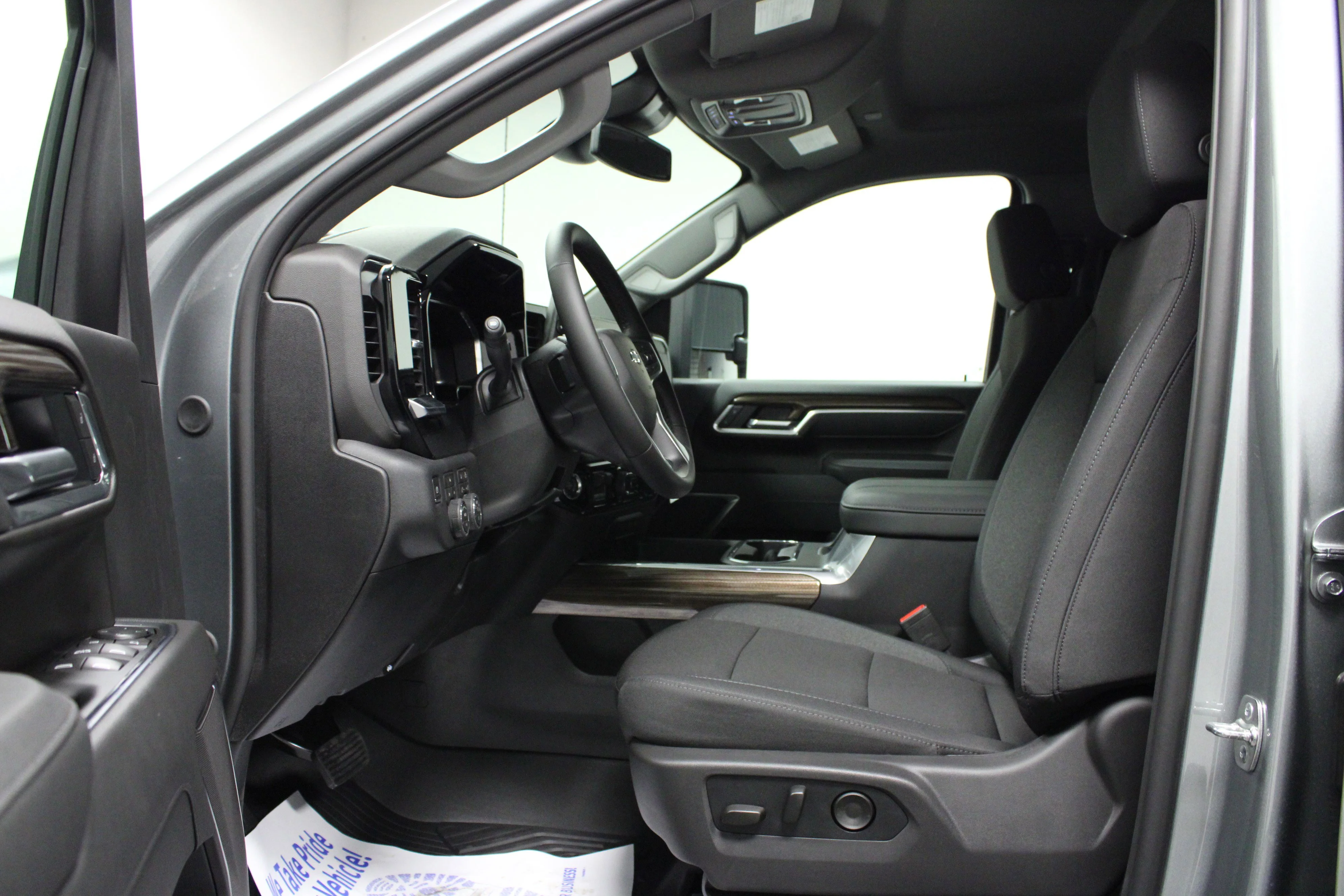 2026 Chevrolet Silverado 2500 HD LT - Photo 11