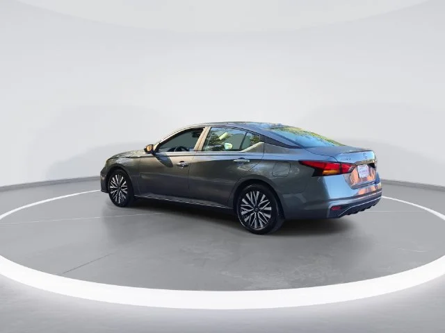 Used 2025 Gray Nissan 2.5 SV image 6