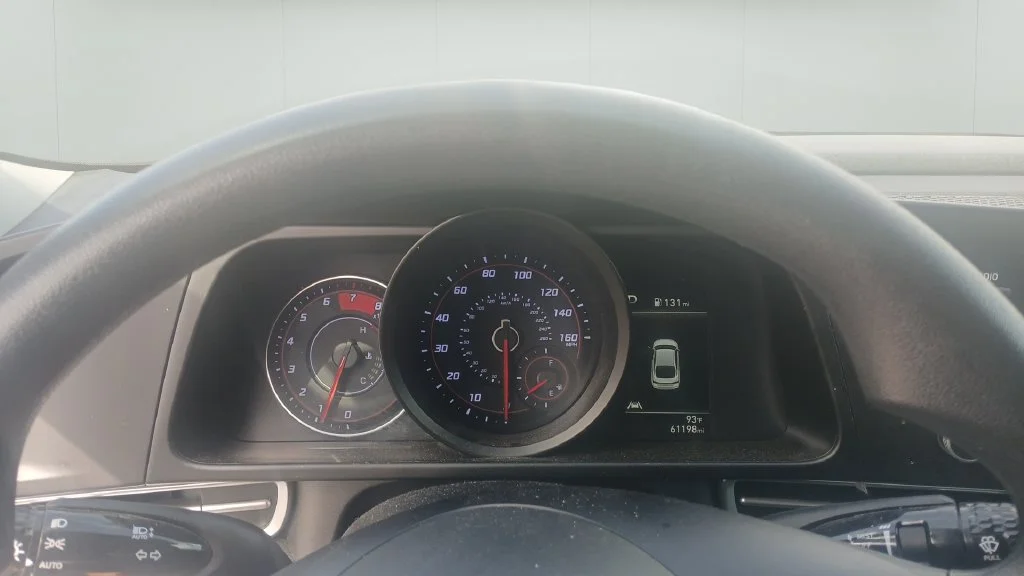 Used 2023 Black Hyundai SEL image 10