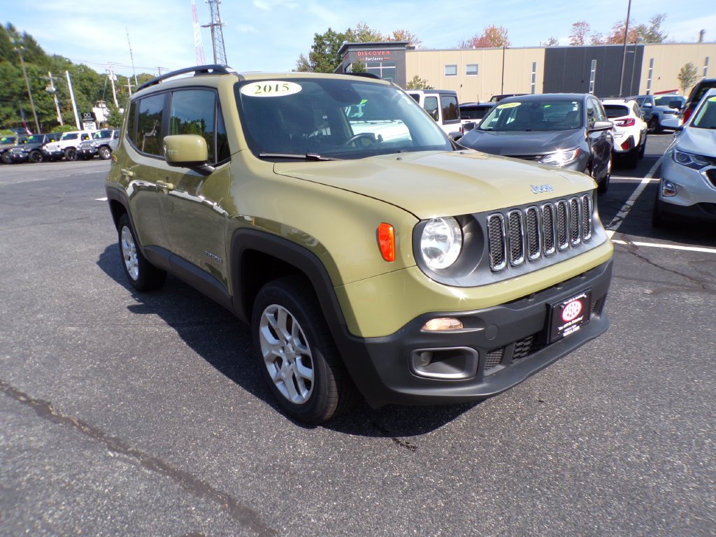 Used 2015 Green Jeep Latitude image 1