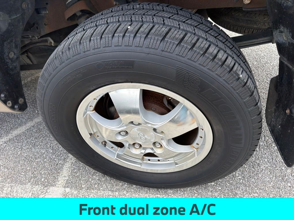 Used 2007 Beige Toyota SR5 image 9