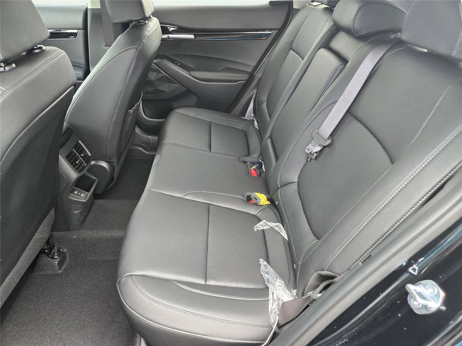 New 2026 Fusion Black Kia EX image 17