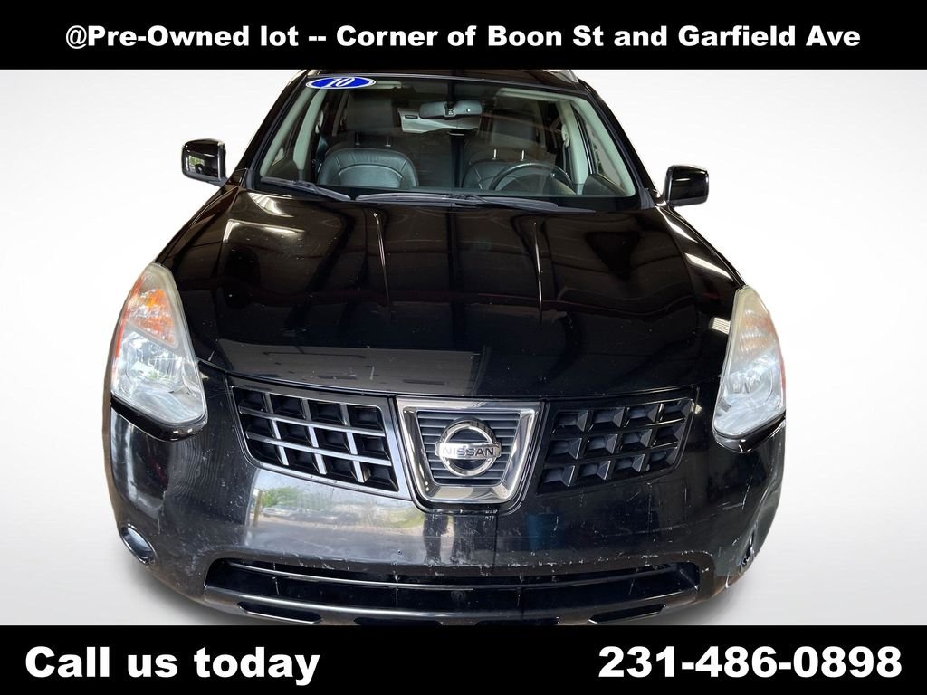 Used 2010 Black Nissan SL image 8