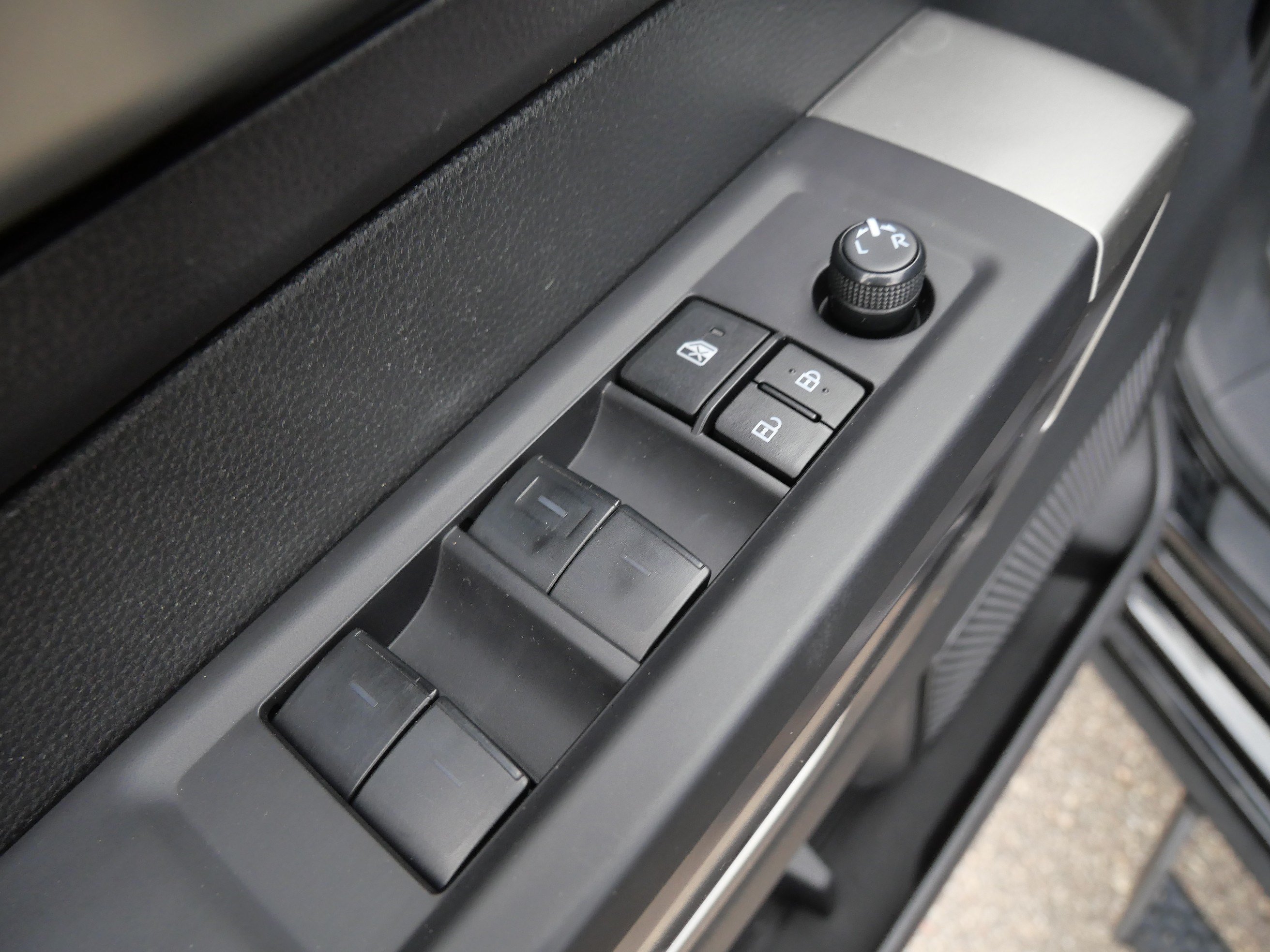 Used 2023 Midnight Black Metallic Toyota SR5 image 20