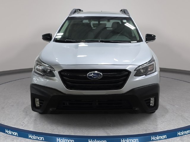 Used 2020 Ice Silver Metallic Subaru Onyx Edition XT image 3