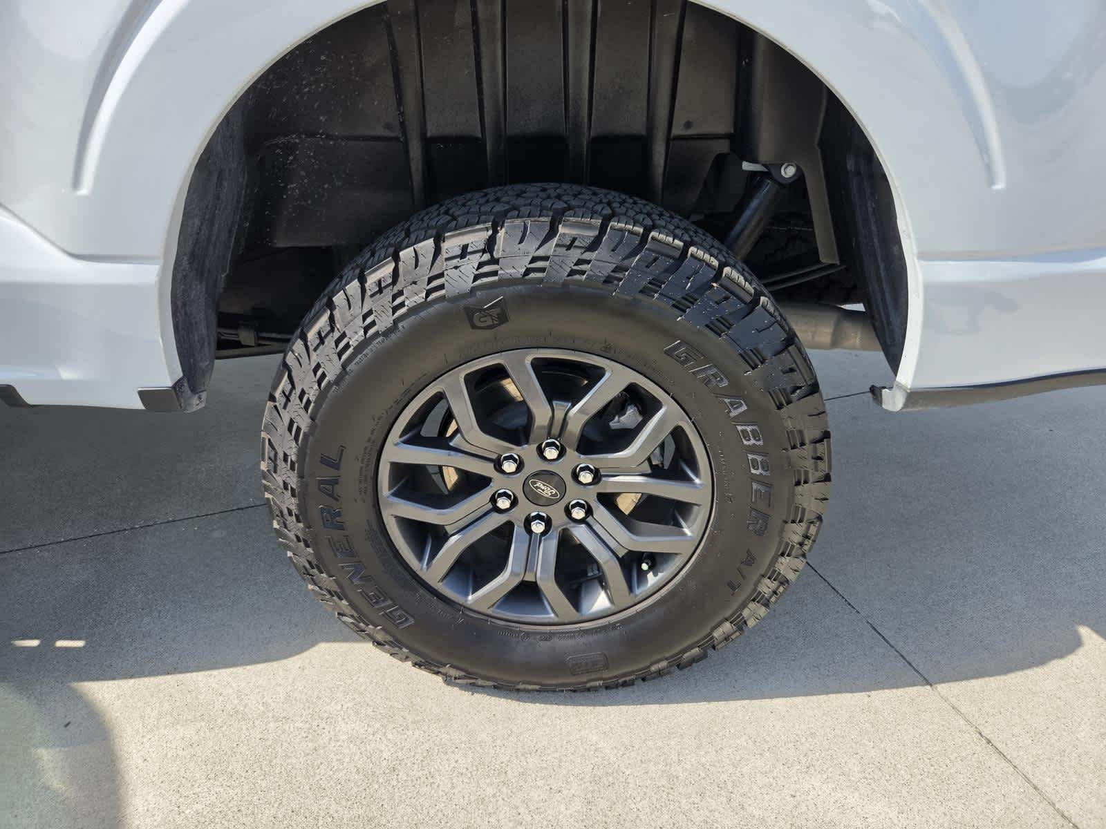 Used 2025 Space White Metallic Ford Tremor image 26