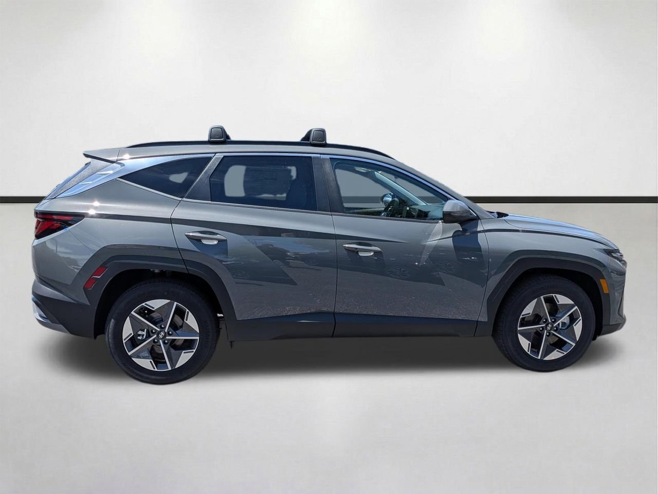 New 2026 Ecotronic Gray Hyundai SEL Premium FWD image 3