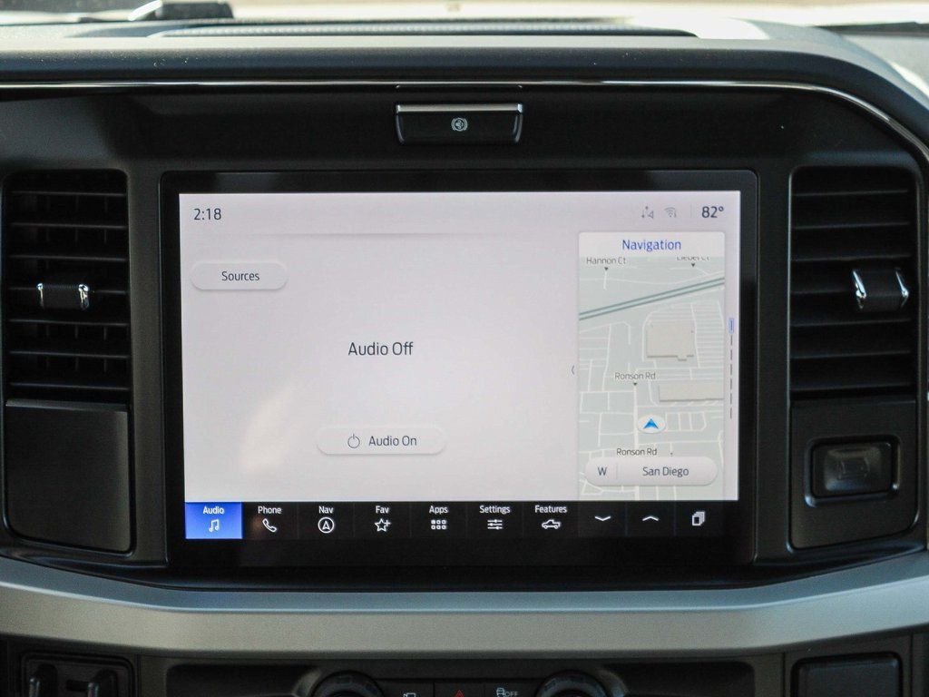 New 2026 Oxford White Ford XLT image 14