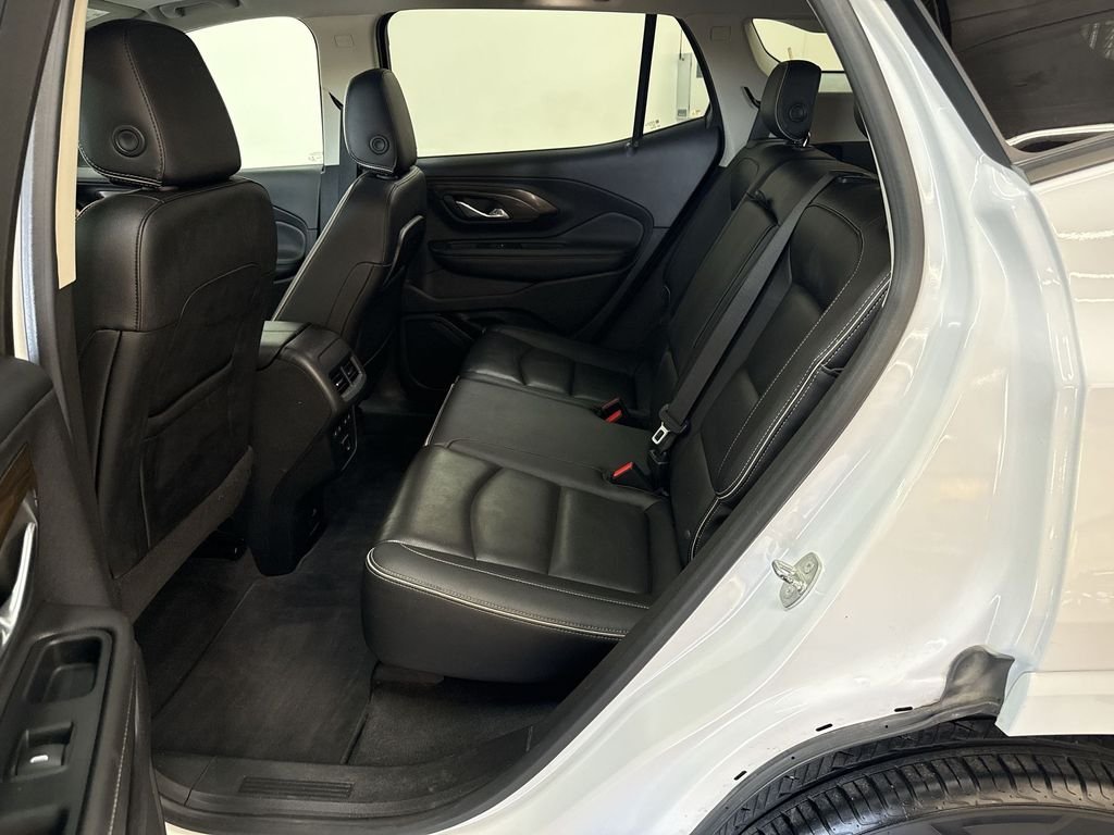 Used 2018 Summit White GMC Denali image 17