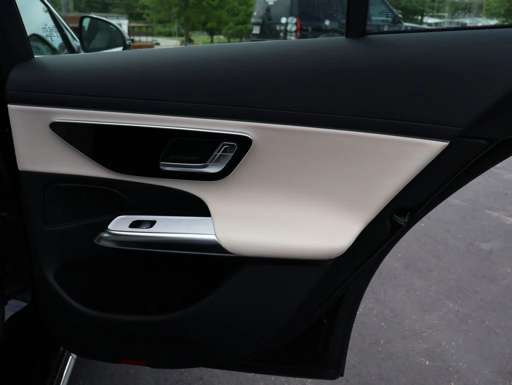 New 2026 Obsidian Black Metallic Mercedes-Benz E 350 image 16