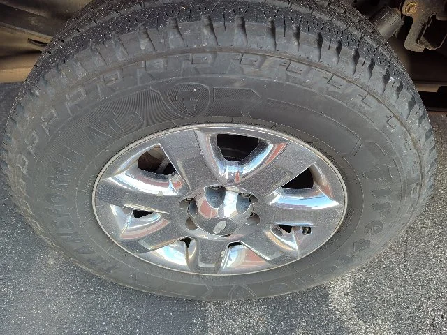 Used 2013 Vermillion Red Ford XL image 3