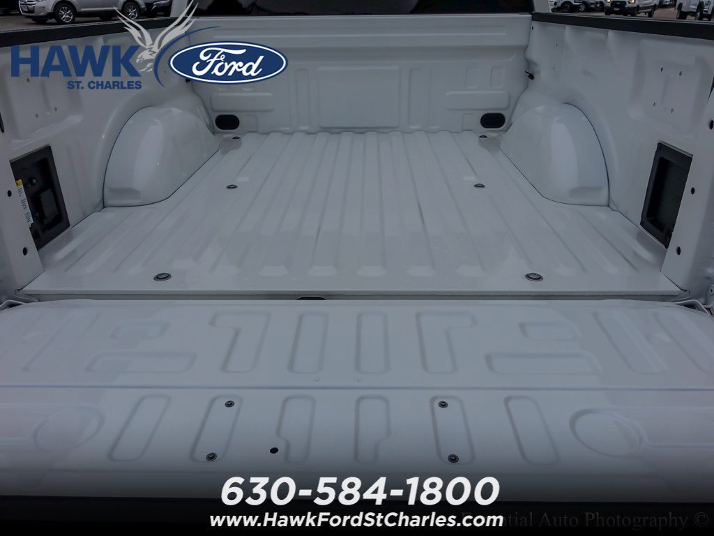 New 2026 Star White Metallic Tri-Coat Ford Lariat® image 8