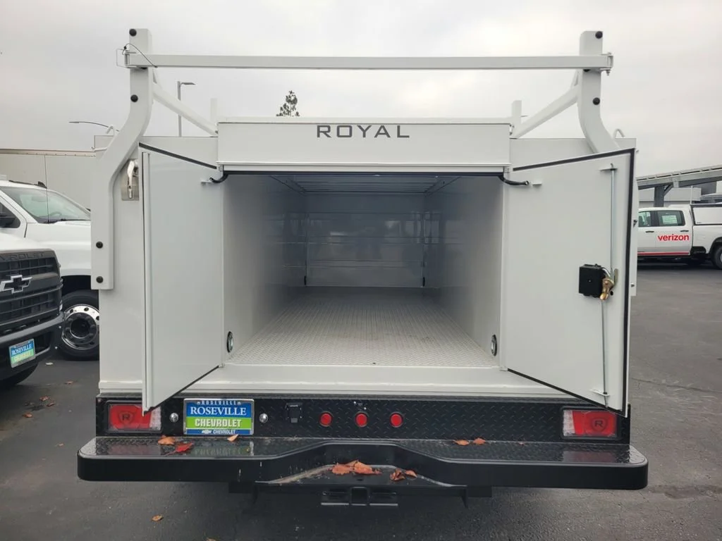 New 2025 Summit White Chevrolet Work Truck image 6