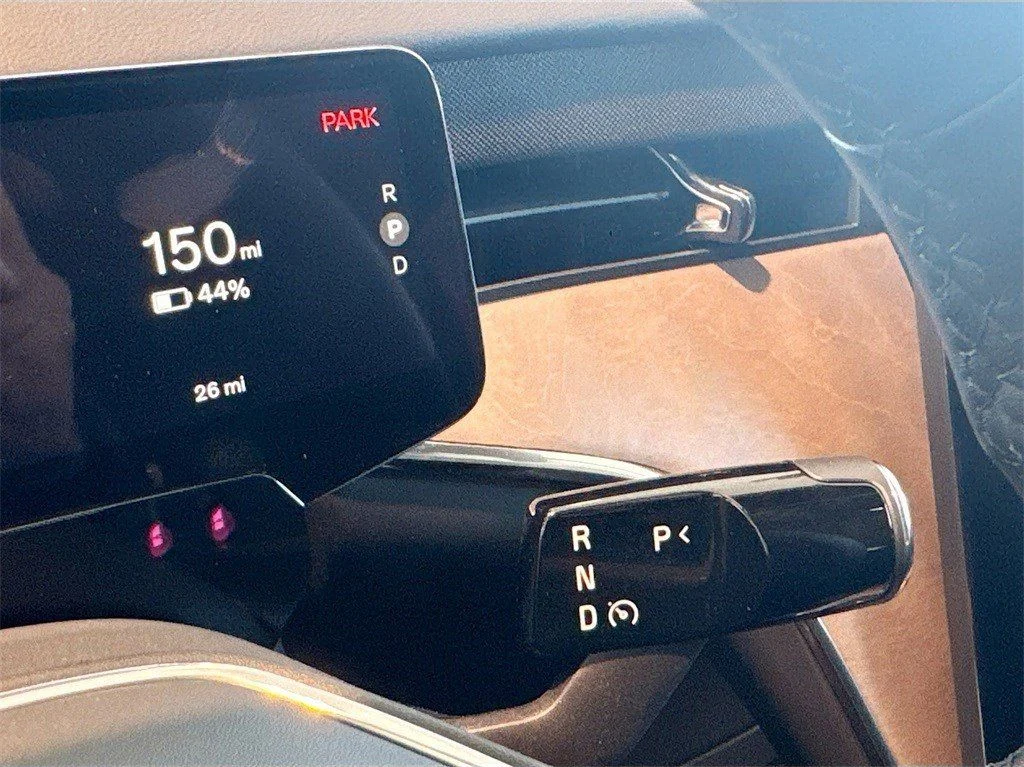 2025 Volvo EX90 Ultra - Photo 21