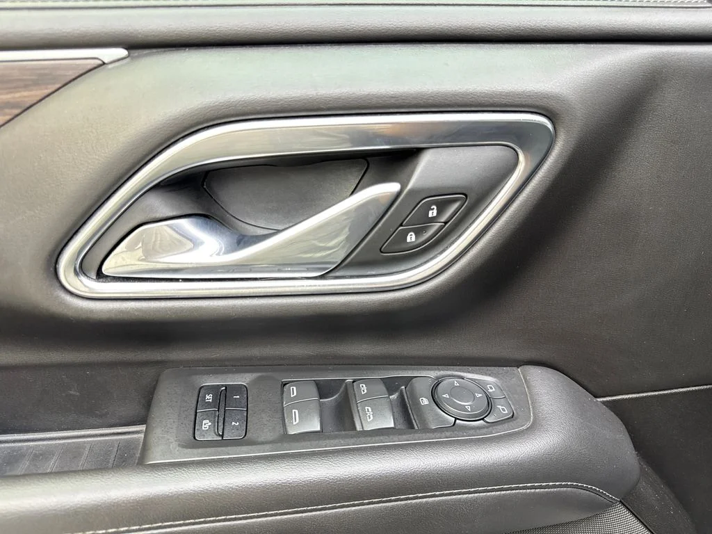 Used 2021 Gray Chevrolet LT image 32
