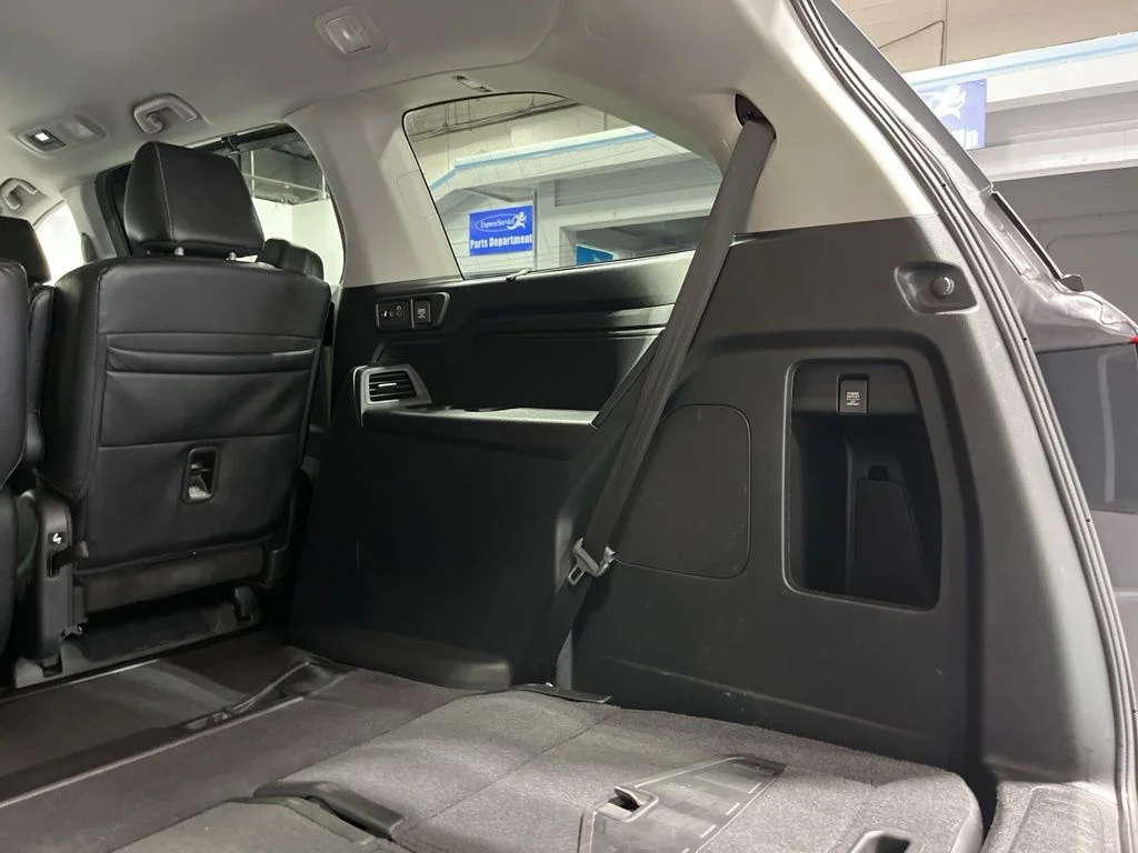 Used 2022 Modern Steel Metallic Honda Touring image 43