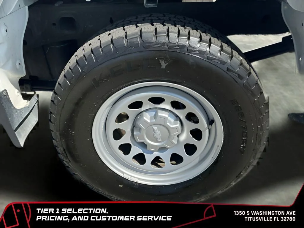 Used 2023 Summit White Chevrolet WT image 16