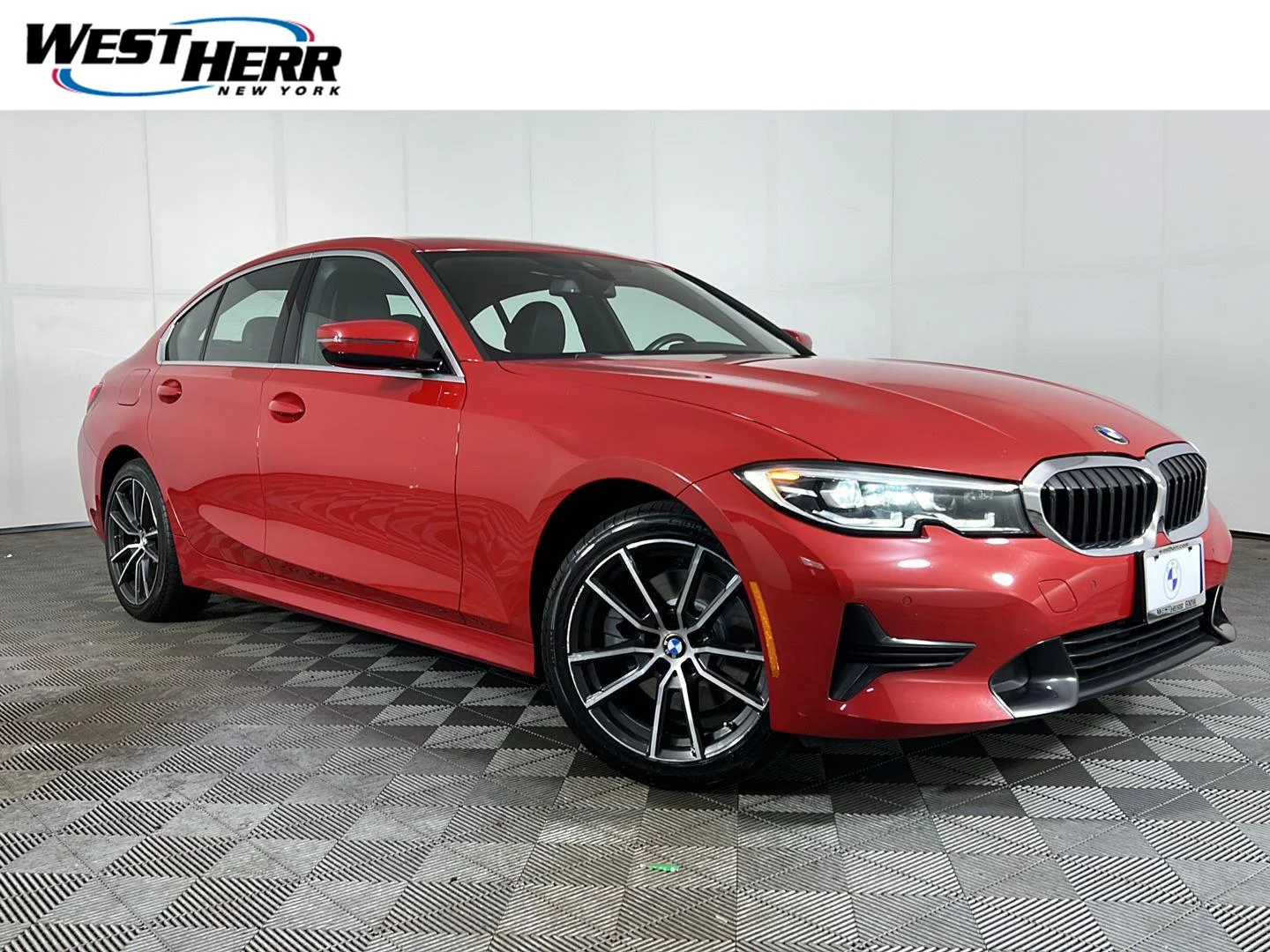Used 2019 Melbourne Red Metallic BMW 330i xDrive image 1
