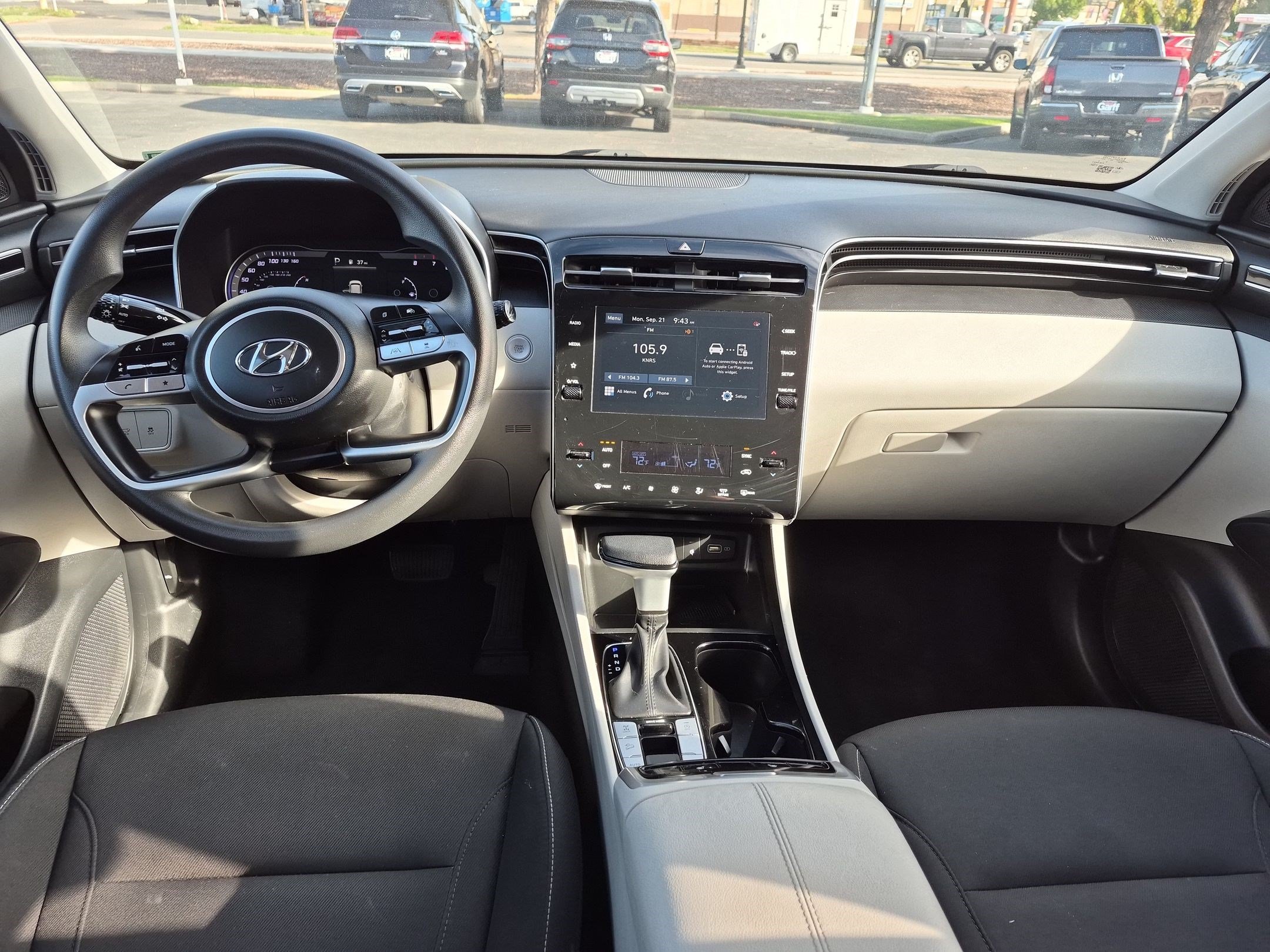 Used 2024 Shimmering Silver Hyundai SEL image 25