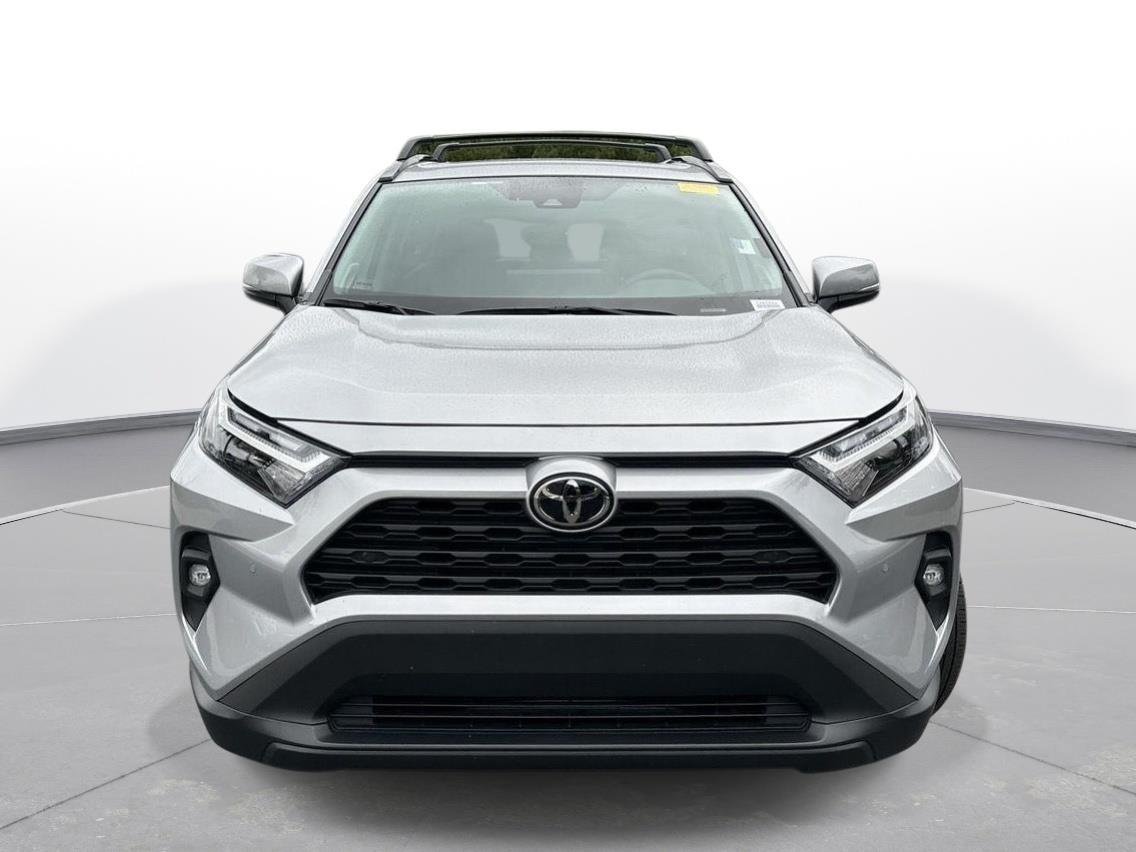Used 2024 Silver Sky Metallic Toyota XLE Premium image 3