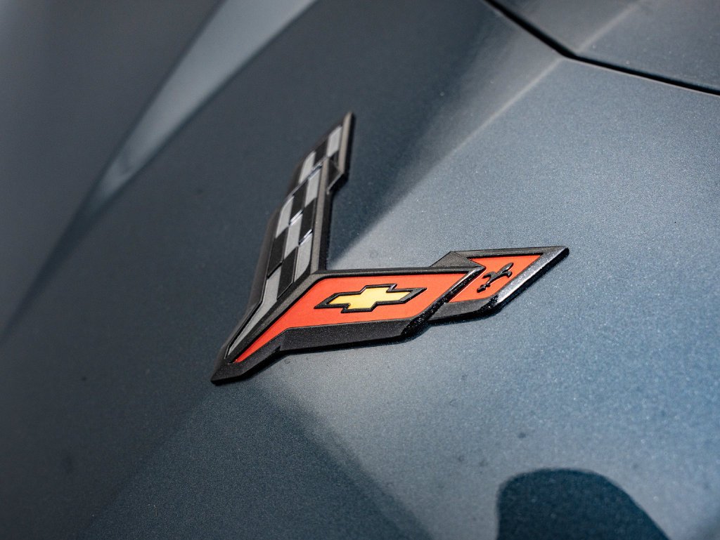 Used 2020 Shadow Gray Metallic Chevrolet Stingray image 3