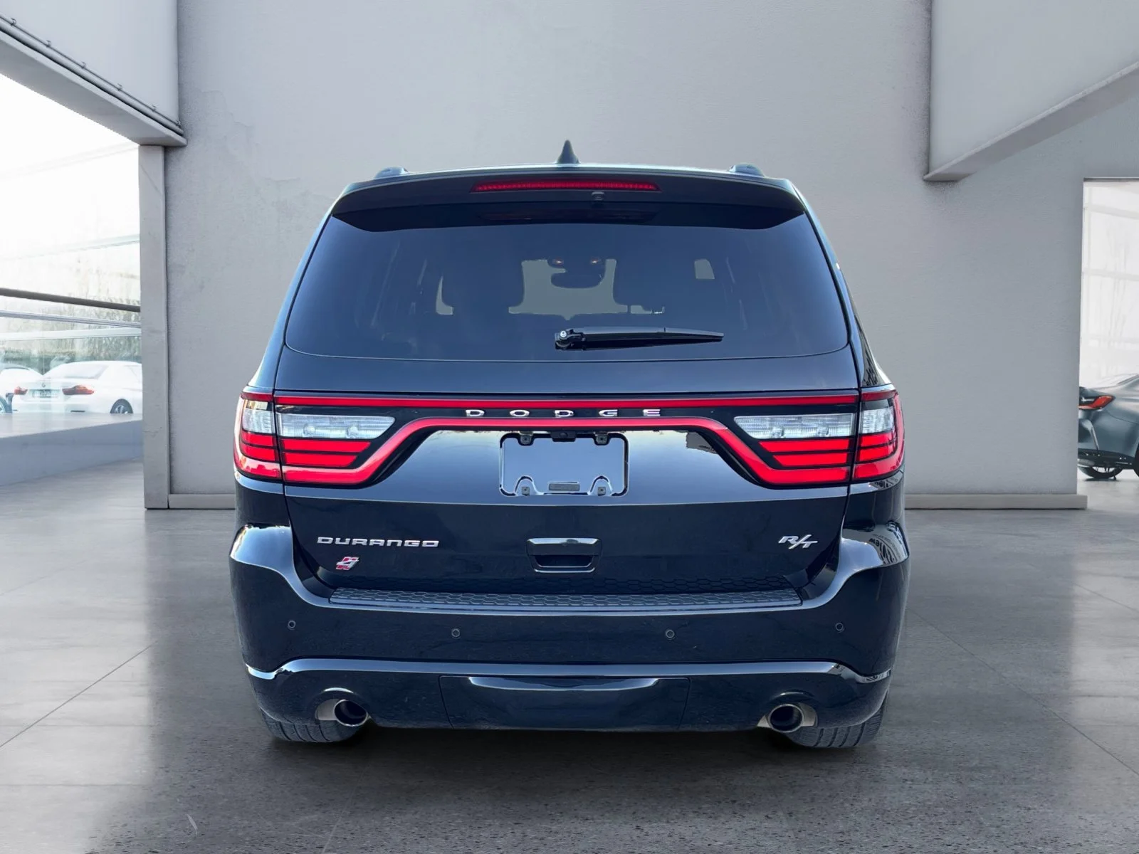 Used 2025 Diamond Black Crystal Pearl Dodge R/T image 4