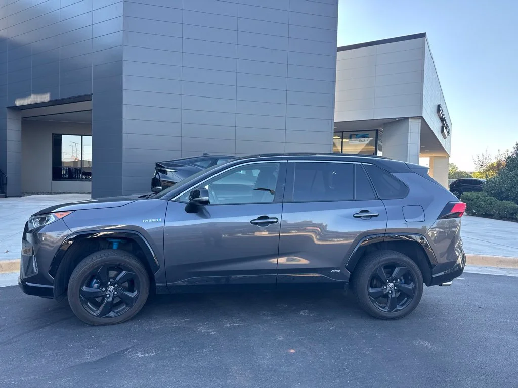 2020 Toyota RAV4 XSE