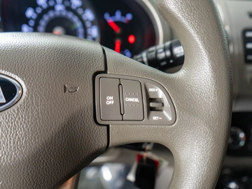 Used 2015 Blue Kia LX image 16