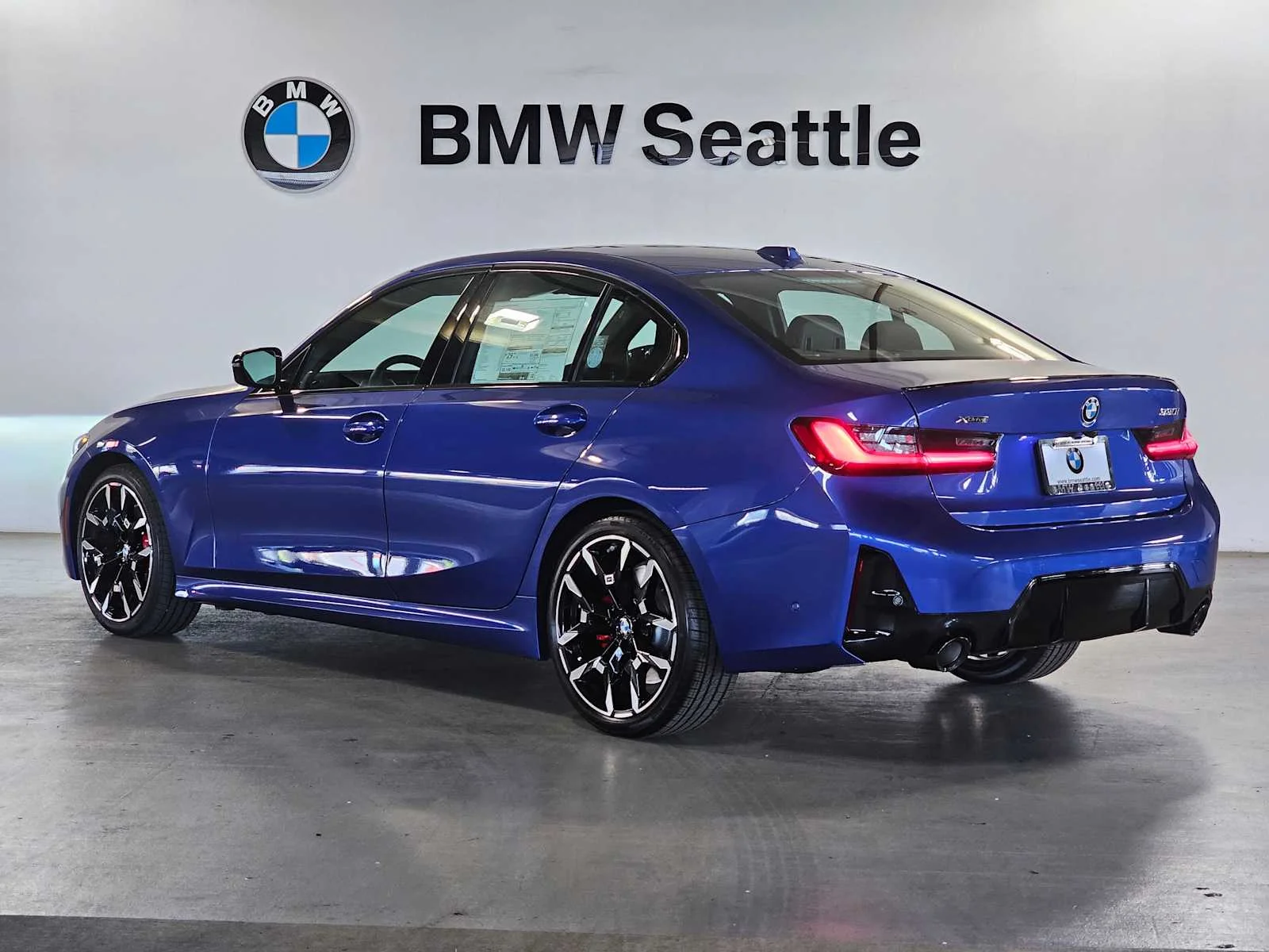 New 2026 Portimao Blue Metallic BMW 330i NA xDrive image 4