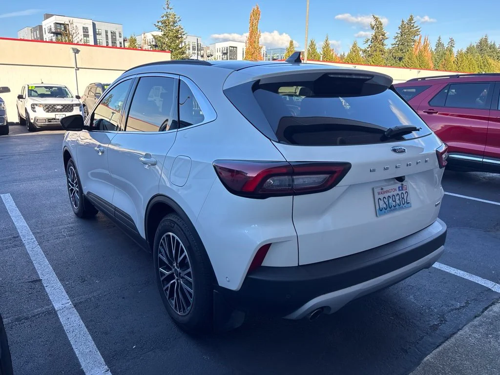 Used 2023 White Ford Base image 4
