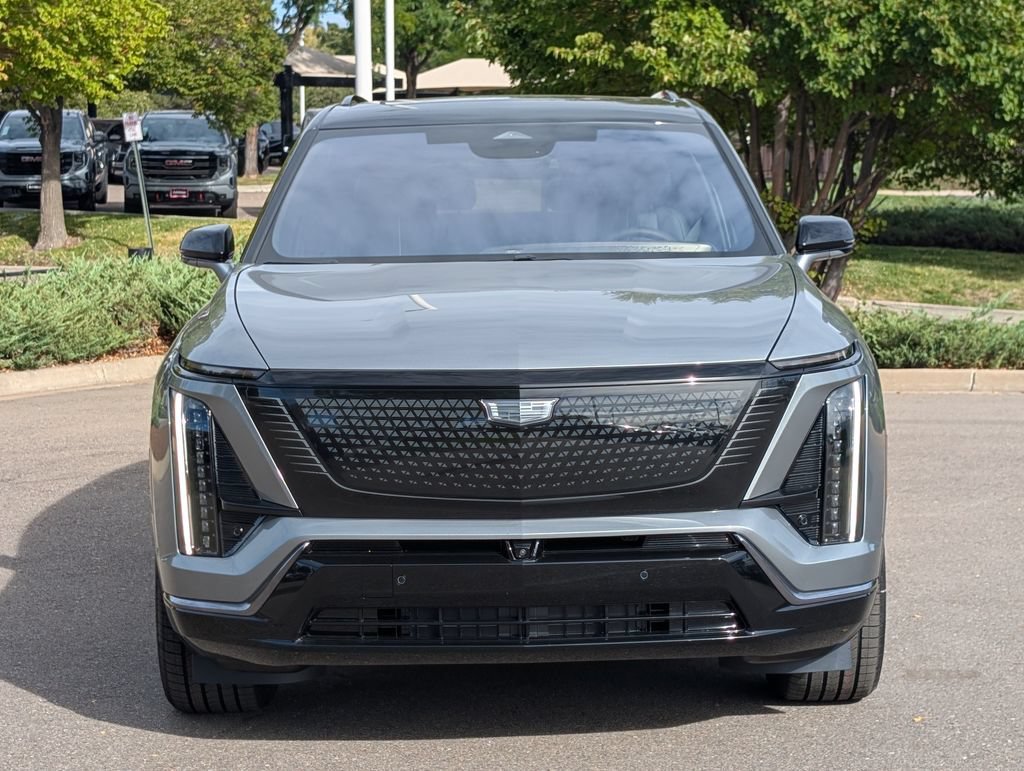 2027 Cadillac VISTIQ Sport - Photo 6