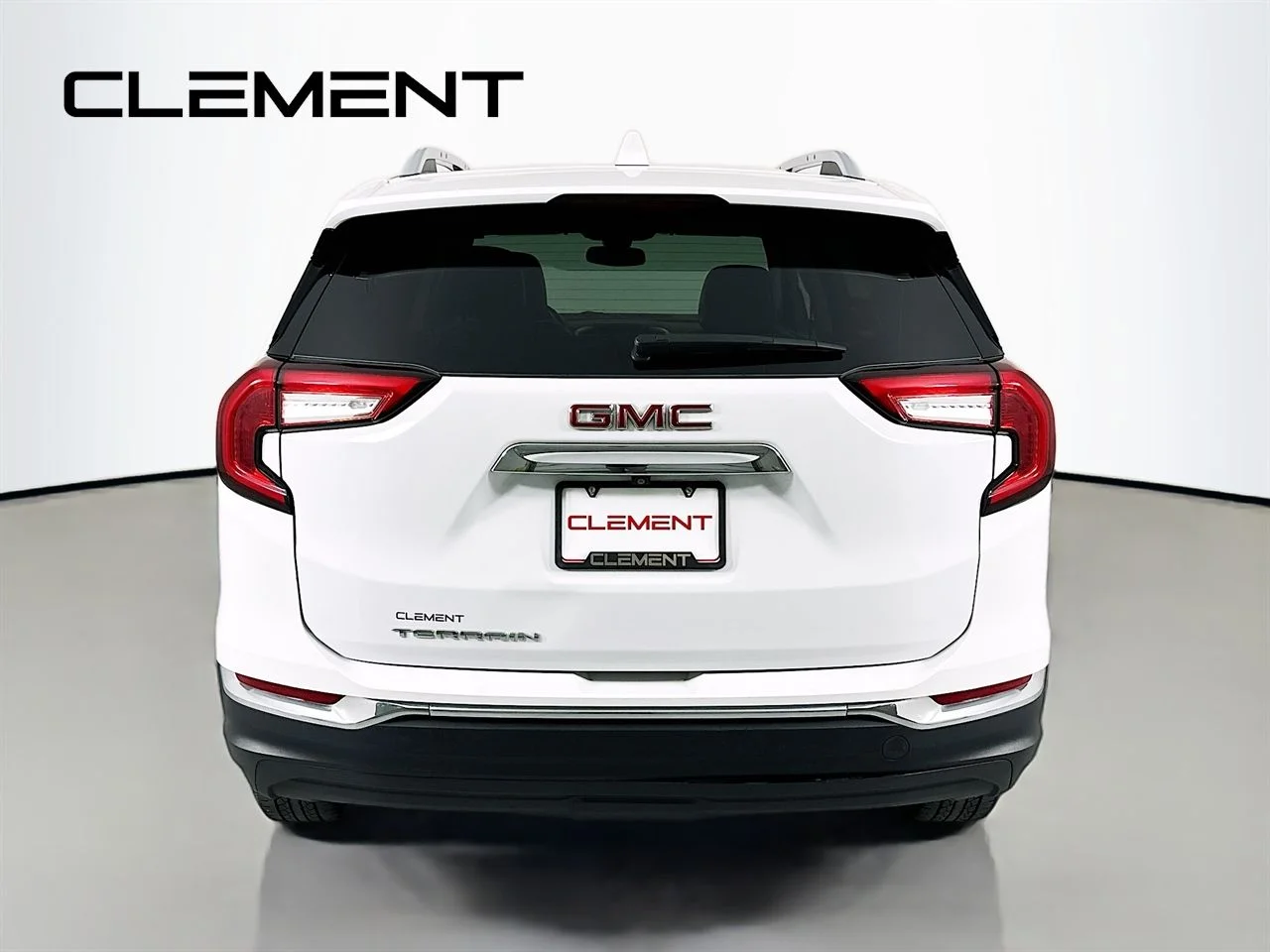 Used 2023 Summit White GMC SLT image 8