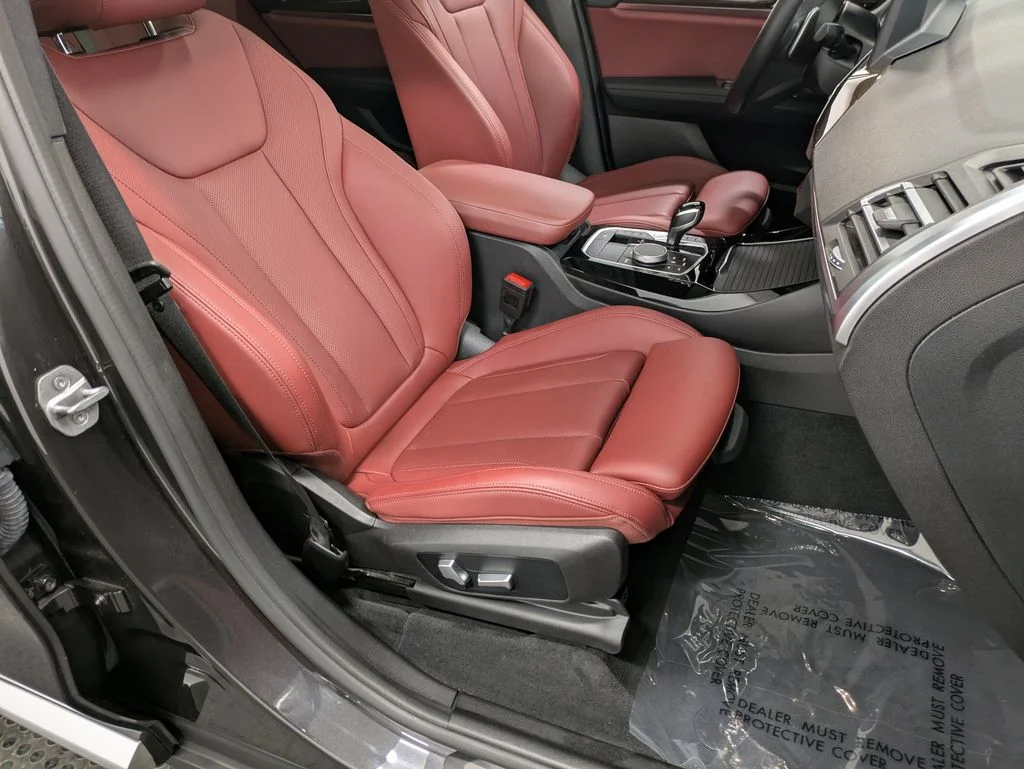 Used 2022 Gray BMW xDrive30i image 29