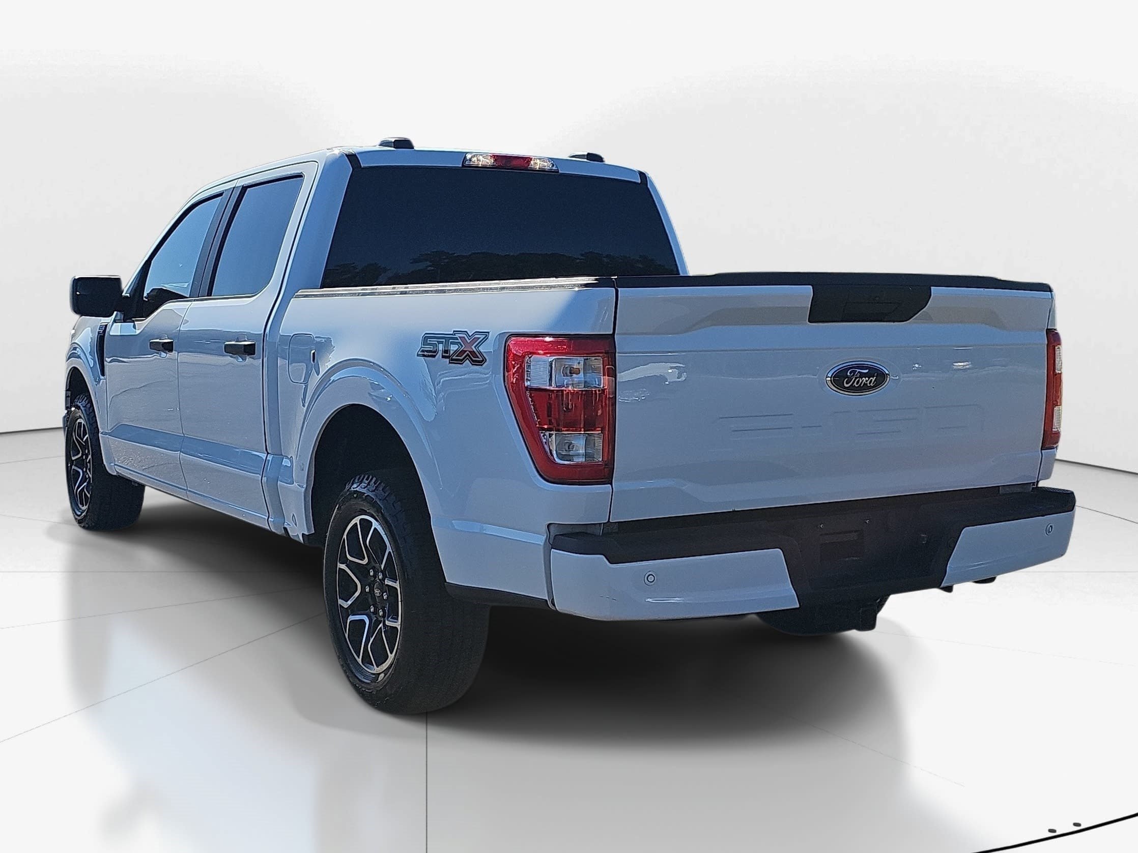Used 2022 Oxford White Ford XL image 5