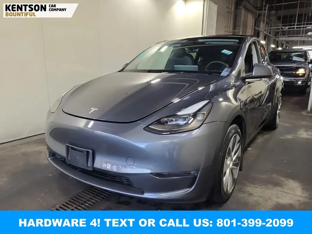 2023 Tesla Model Y Long Range Dual Motor All-Wheel Drive's photo