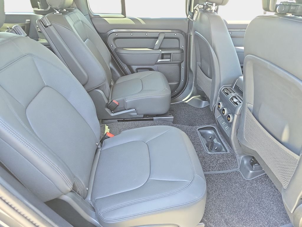 New 2026 Carpathian Grey Land Rover S image 11