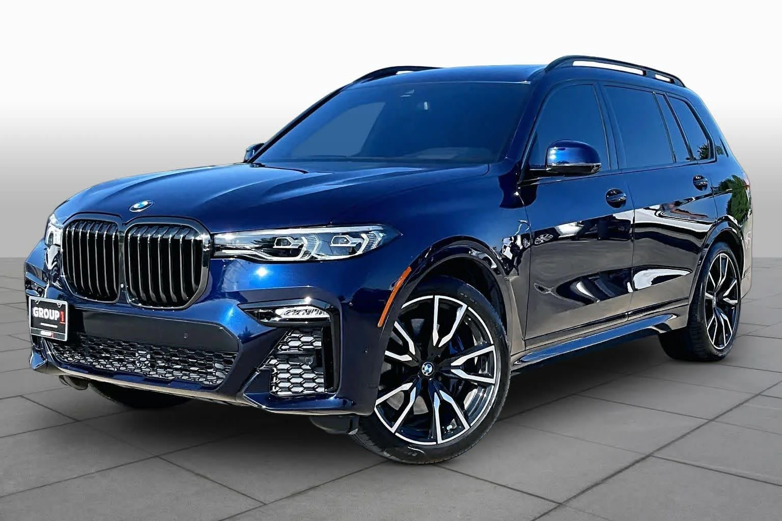 2022 BMW X7 xDrive40i's photo