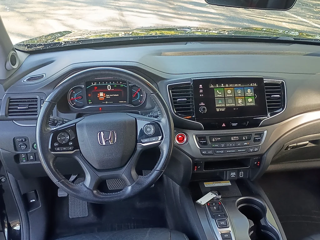 Certified Used 2022 Crystal Black Pearl Honda SE image 12