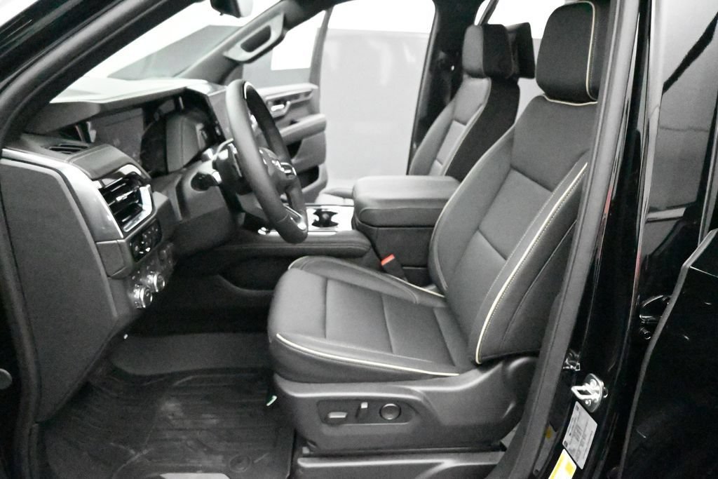 New 2026 Onyx Black GMC Elevation image 7