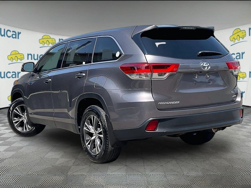 Used 2019 Gray Toyota LE image 4