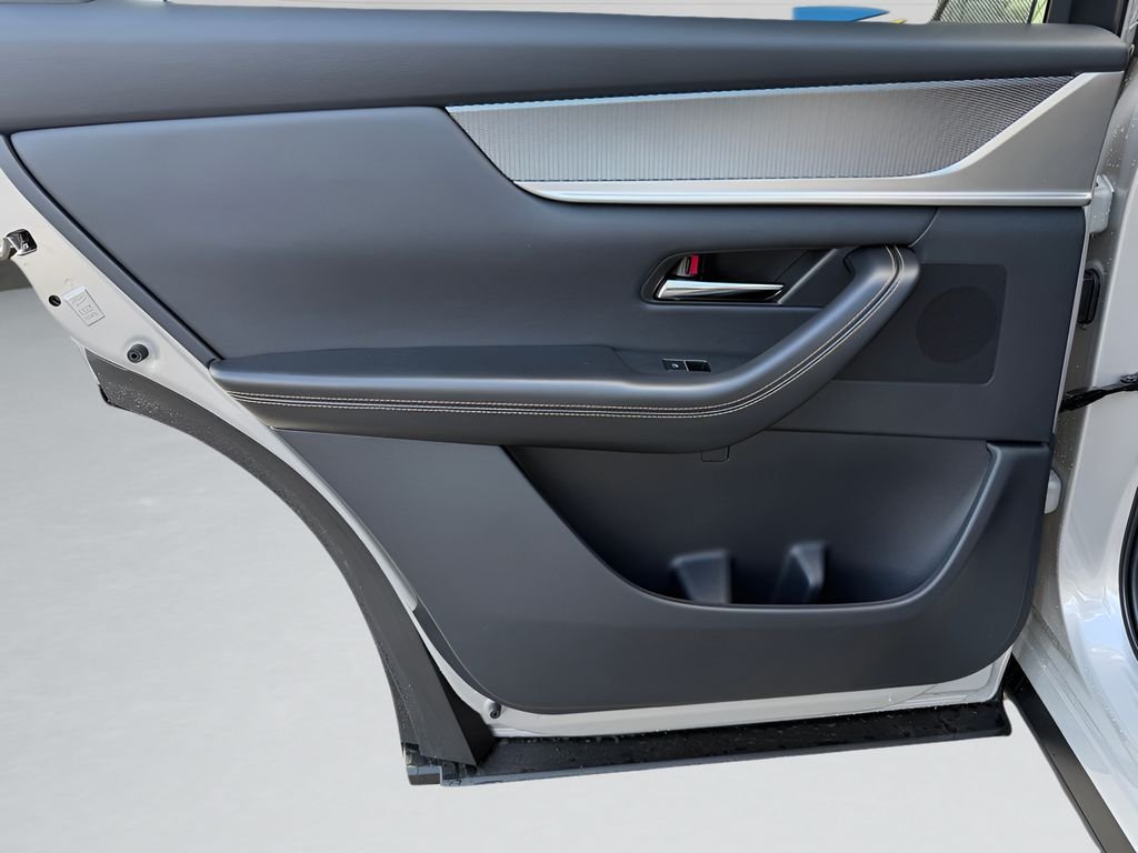 New 2026 Platinum Quartz Metallic Mazda 3.3 Turbo Preferred image 18