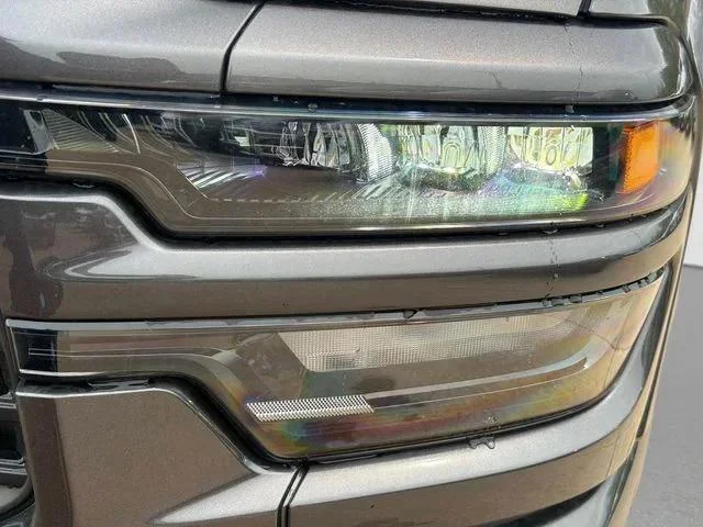 New 2026 Granite Crystal Metallic Clearcoat RAM Black Express image 10