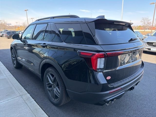 New 2026 Agate Black Metallic Ford ST image 5
