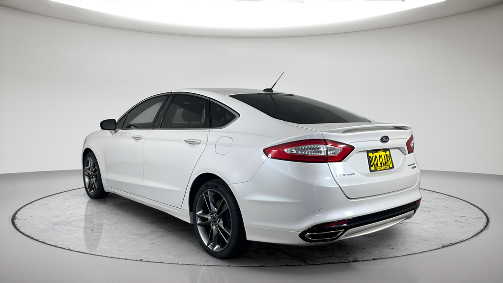 Used 2014  Ford Titanium image 5